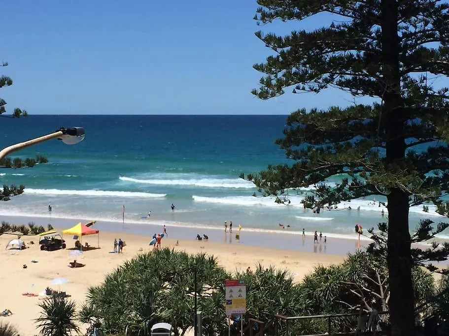 Luxurious Beachfront Penthouse Coolum Beach
